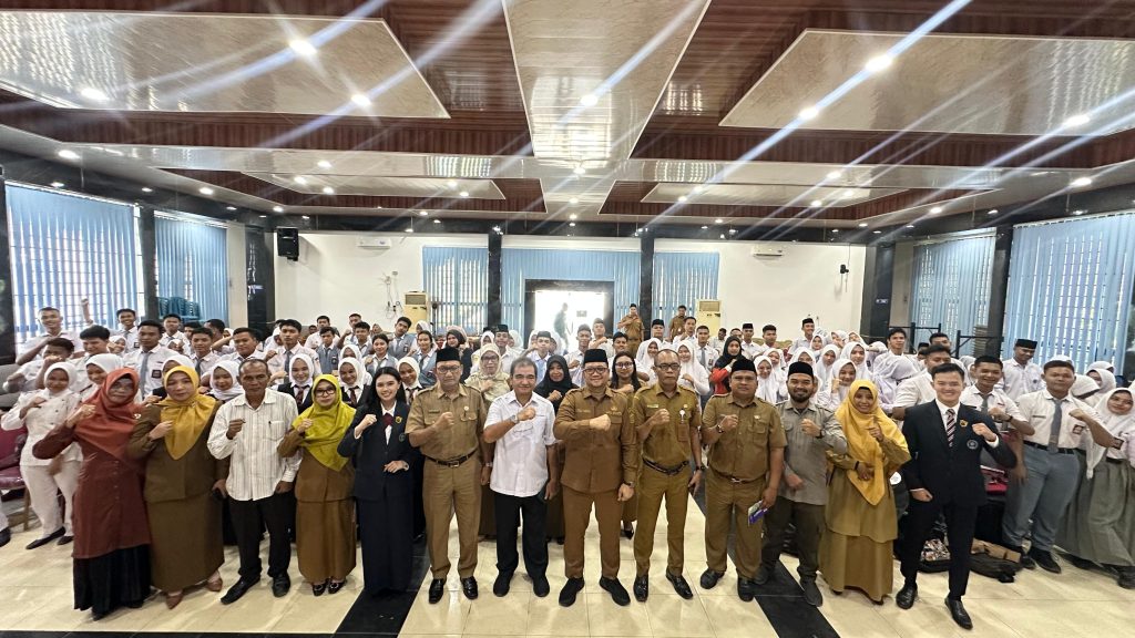 Dokumentasi bersama audiens sosialisasi program Beasiswa Utusan Daerah IPB University